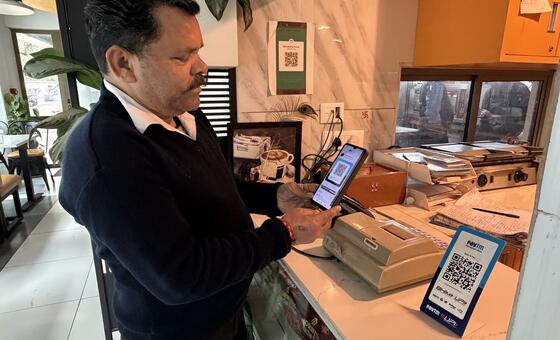 भारत: दैनिक जीवन में डिजिटल भुगतान, तेज़ गति के साथ बदलाव भी